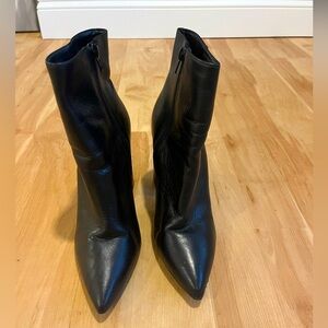 Black Steve Madden Booties: Size 7.5